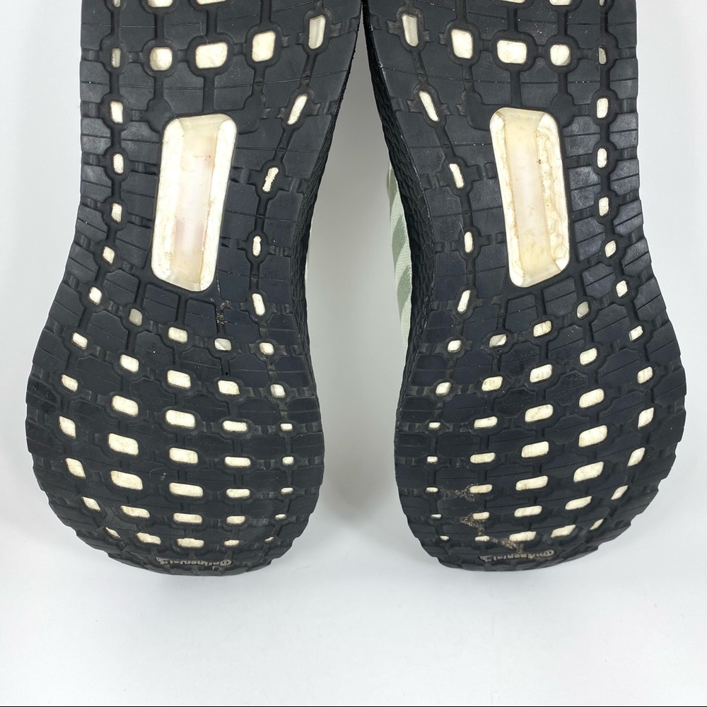 adidas UltraBoost 19 Shoes Sneakers F34075 - Picture 10 of 11